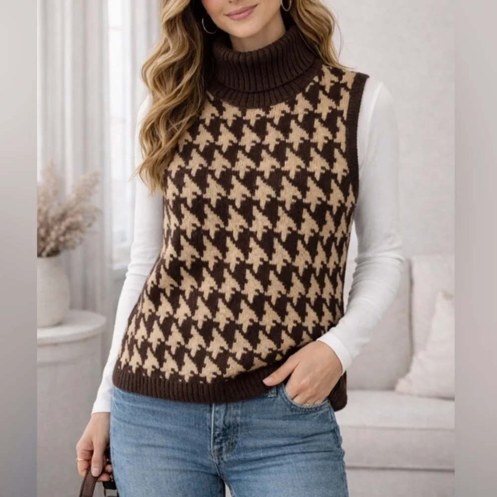 Vintage Mixit Brown and Cream Houndstooth Turtleneck Sweater - Picture 7 of 7